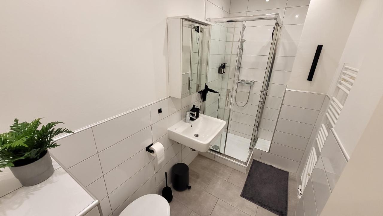 Appartement Business & Family - Zentral, 24H Check-In, Xxl Tv à Siegburg Extérieur photo